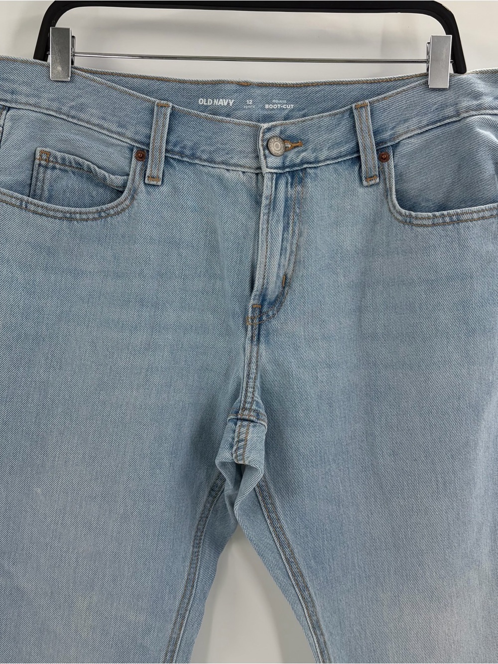 Old Navy Light Denim Wash Trendy Blue Mid Rise Bootcut Size 12 petite 12P NWT - Picture 3 of 13